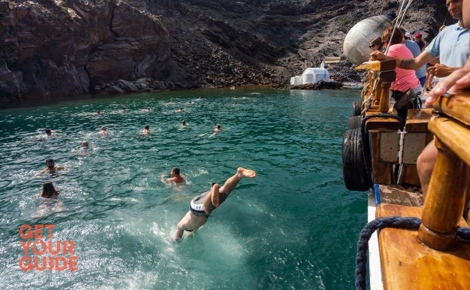 Santorini Volcanic Islands Cruise with Hot Springs Visit