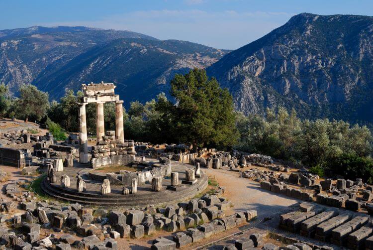Tholos, Sanctuary of Athena Pronaia